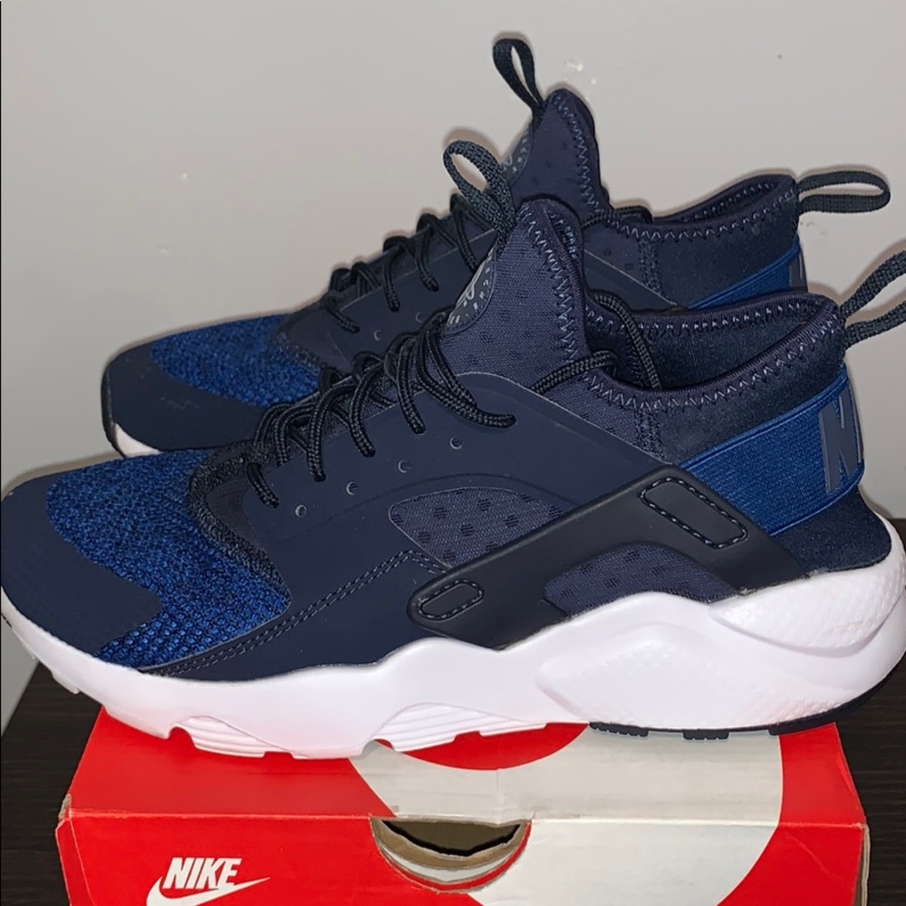 Nike Air Hurache Ultra